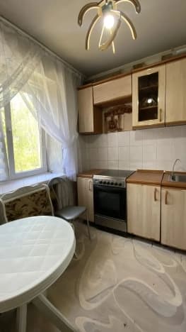 Купить трехкомнатную квартиру с балконом в Кемеровской Области — Кузбассе. Вариант № 2266964, 0, площадь - квм, цена 5800000 рублей