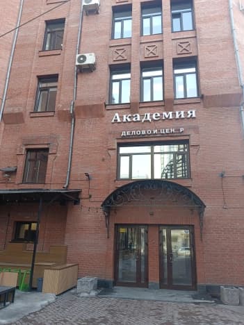 Снять коммерческую недвижимость в Новосибирске. Вариант № 2124488, 0, площадь - квм, цена 228000 рублей