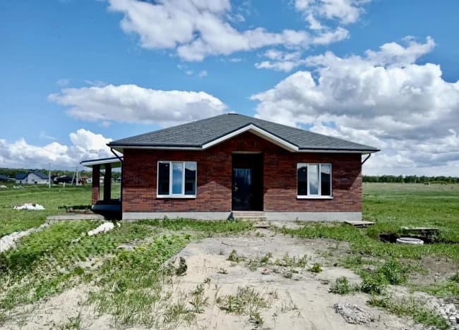 Купить дом в селе Шагаровка в Белгородском районе на улице Таёжная , село Шагаровка в Белгородской области. Вариант № 2213547, 0, площадь - квм, цена 8000000 рублей