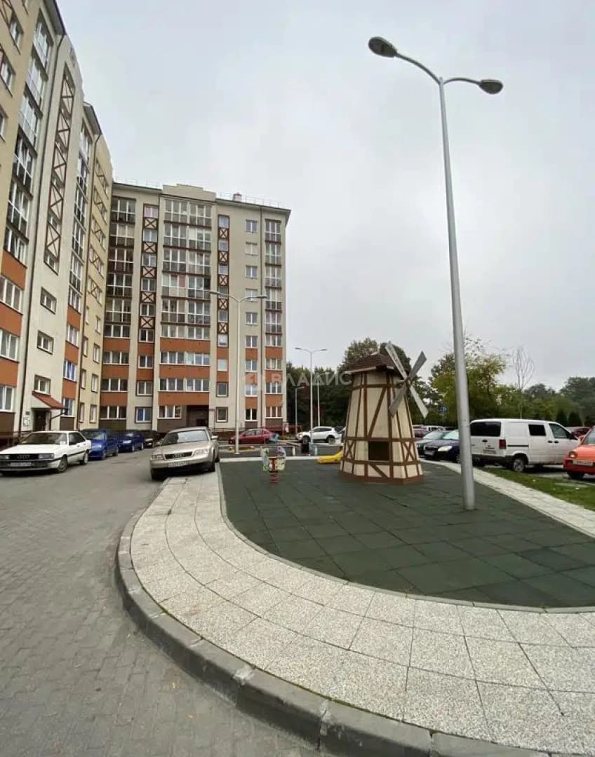 Photo 12