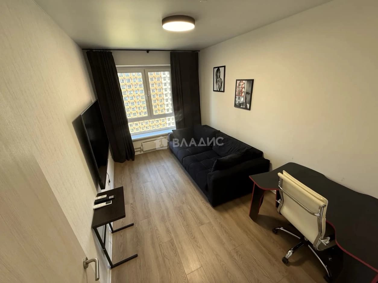 Photo 11