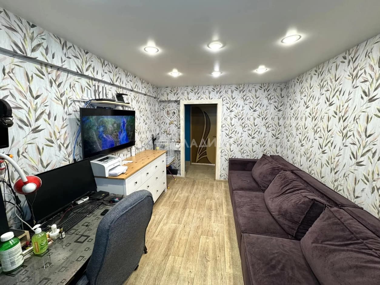 Photo 6