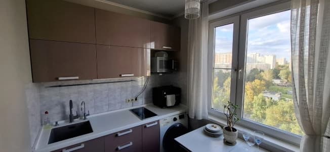 Купить двухкомнатную квартиру с ремонтом на улице Большой Николоворобинский переулок в Москве. Вариант № 2347527, 1, площадь - квм, цена 15590000 рублей