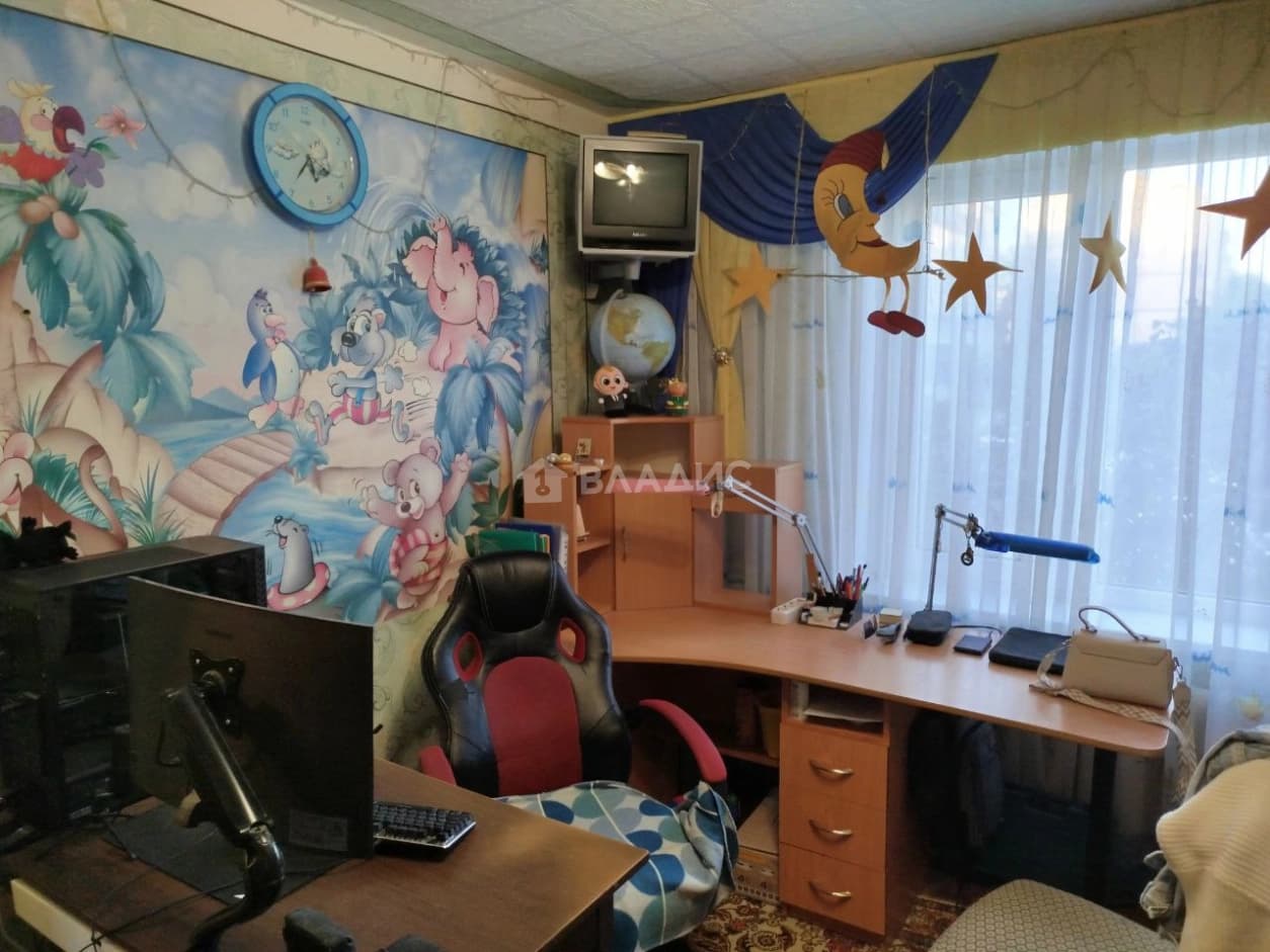 Photo 3