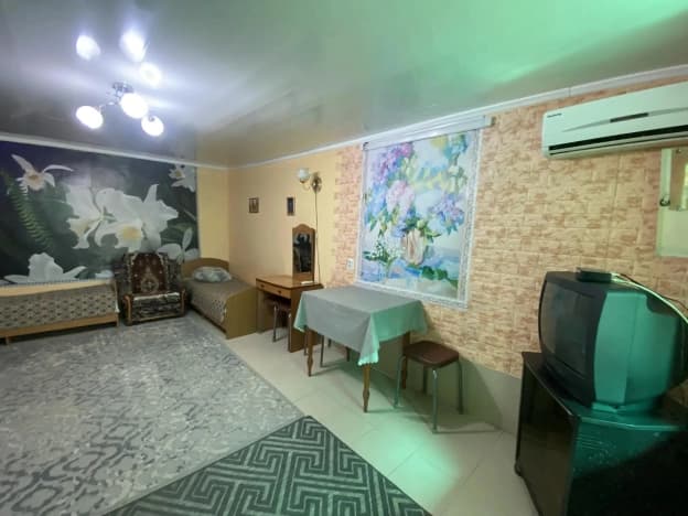 Купить дом на улице Апрельский переулок в Ейске. Вариант № 2337848, 1, площадь - квм, цена 2222222 рублей