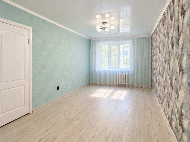 Купить комнату в Микрорайоне 10А, Балаково в Балакове. Вариант № 2370515, 1, площадь - квм, цена 700000 рублей
