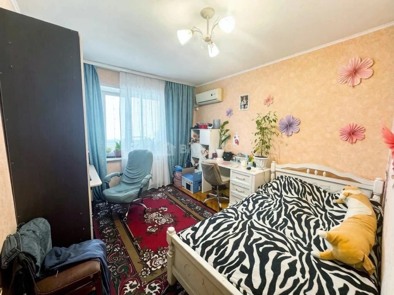 Photo 6