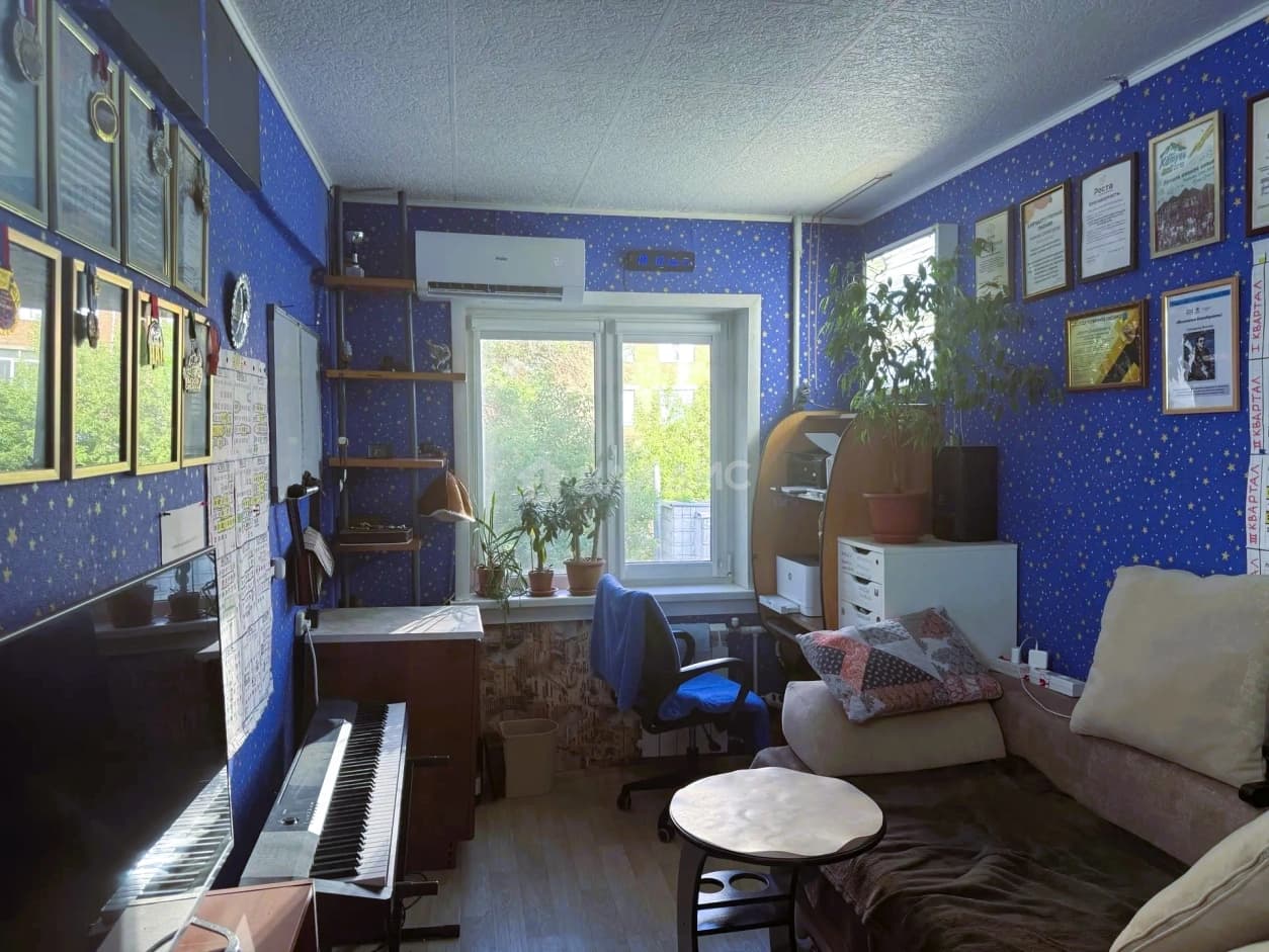 Photo 8