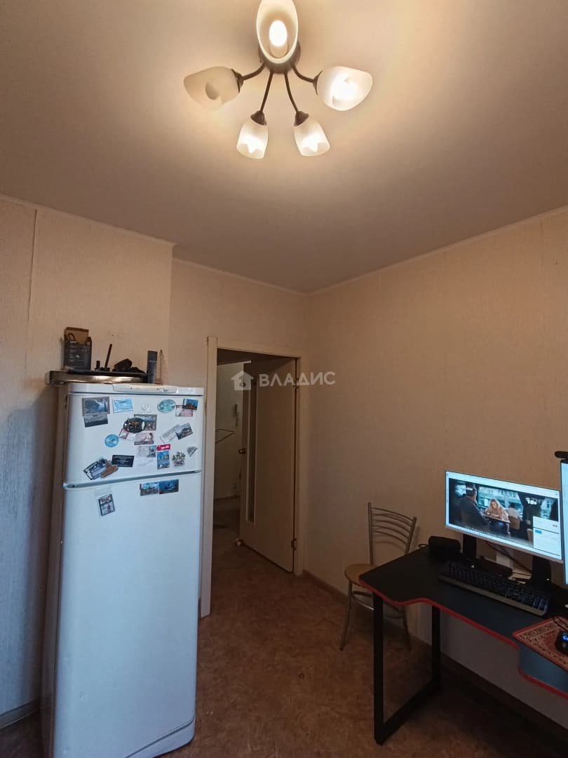 Photo 6