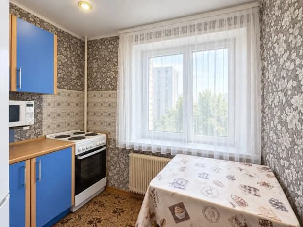 Купить однокомнатную квартиру с ремонтом в Балакове. Вариант № 2348052, 1, площадь - квм, цена 2990000 рублей