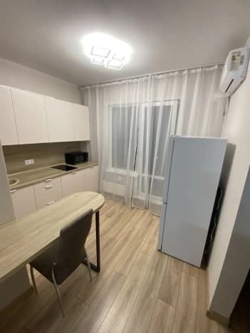 Снять однокомнатную квартиру до 40 тыс рублей в Новосибирске. Вариант № 2195190, 1, площадь - квм, цена 33000 рублей