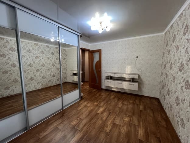 Купить двухкомнатную квартиру с балконом в Пензенской области. Вариант № 2211722, 1, площадь - квм, цена 4200000 рублей