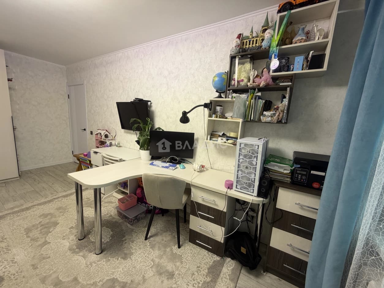 Photo 8