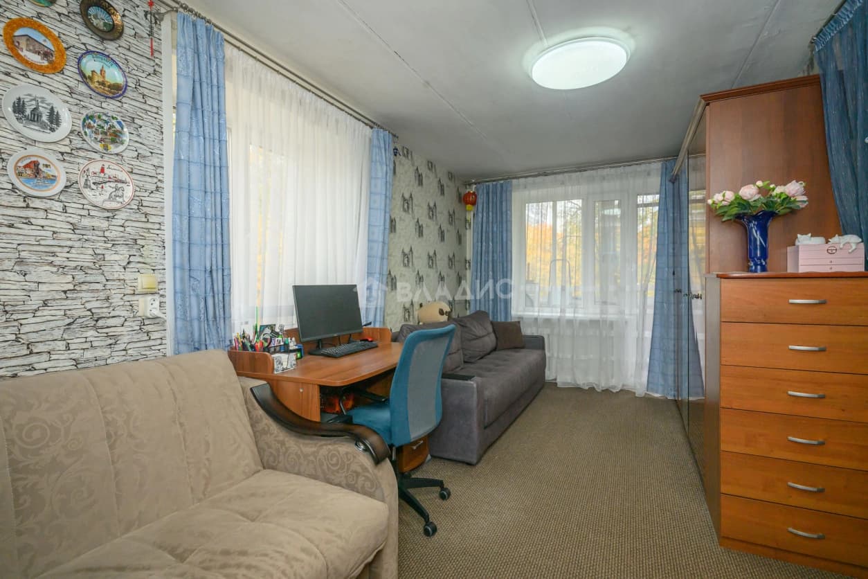 Photo 10
