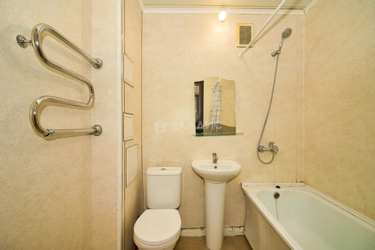 Photo 10