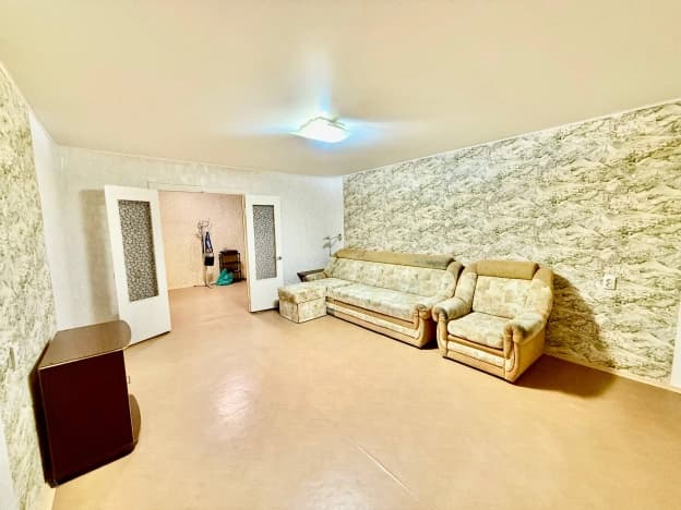 Купить трехкомнатную квартиру в Микрорайоне Солнечный в Белгороде. Вариант № 1952048, 0, площадь - квм, цена 7000000 рублей