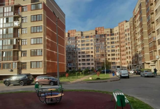 Купить трехкомнатную квартиру в Москве. Вариант № 2220848, 0, площадь - квм, цена 12800000 рублей