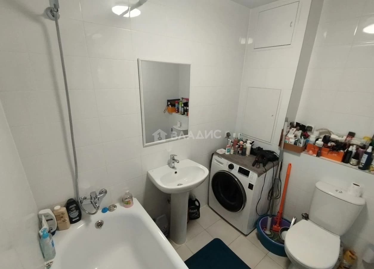 Photo 8
