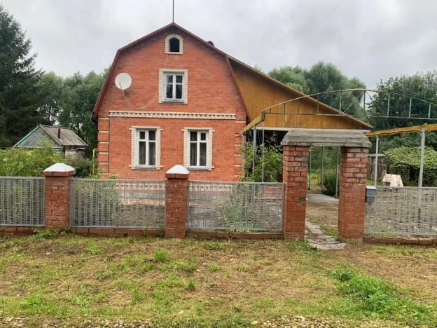 Купить дом в Деревне Выползове в Юхновском районе на улице Садовая , деревня Выползово в Калужской области. Вариант № 1210200, 1, площадь - квм, цена 2800000 рублей