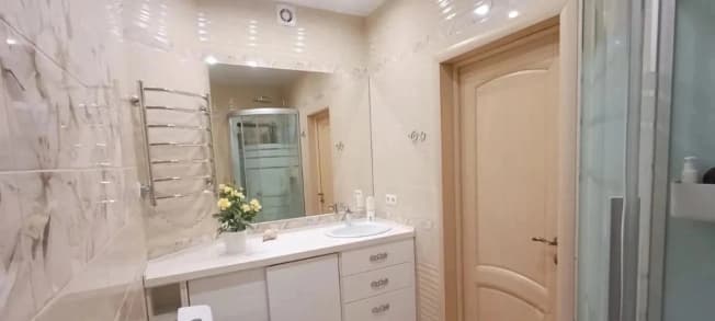 Купить трехкомнатную квартиру в Новосибирске. Вариант № 2357989, 1, площадь - квм, цена 24500000 рублей