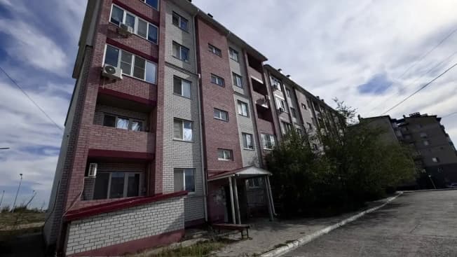 Купить квартиру с мебелью в Элисте. Вариант № 2346347, 0, площадь - квм, цена 4000000 рублей