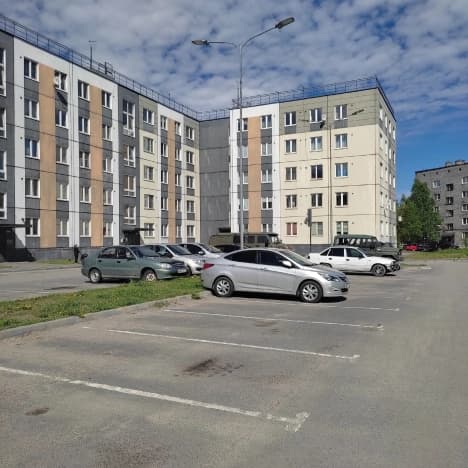 Купить трехкомнатную квартиру до 10 млн в Республике Карелия. Вариант № 2198489, 0, площадь - квм, цена 3499000 рублей