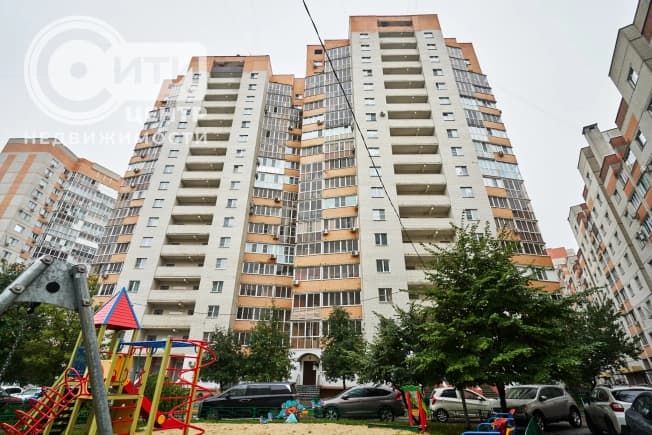 Купить двухкомнатную квартиру на вторичке на улице 25 Октября в Воронеже. Вариант № 2339106, 0, площадь - квм, цена 6950000 рублей