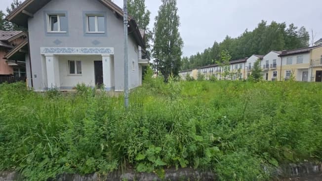 Купить многокомнатную квартиру с балконом в Ленинградской области. Вариант № 2188716, 0, площадь - квм, цена 10000000 рублей