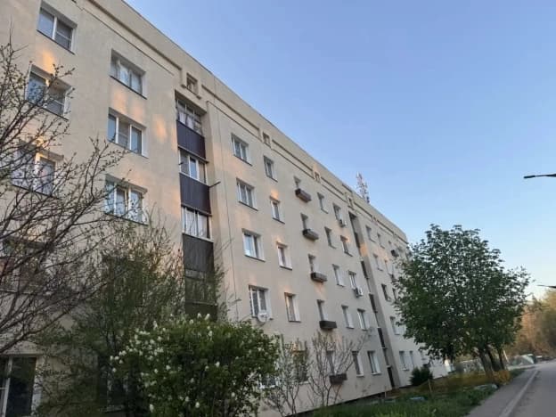 Купить двухкомнатную квартиру на вторичке в ЖК Московский квартал в Воронеже. Вариант № 2194563, 0, площадь - квм, цена 2000000 рублей