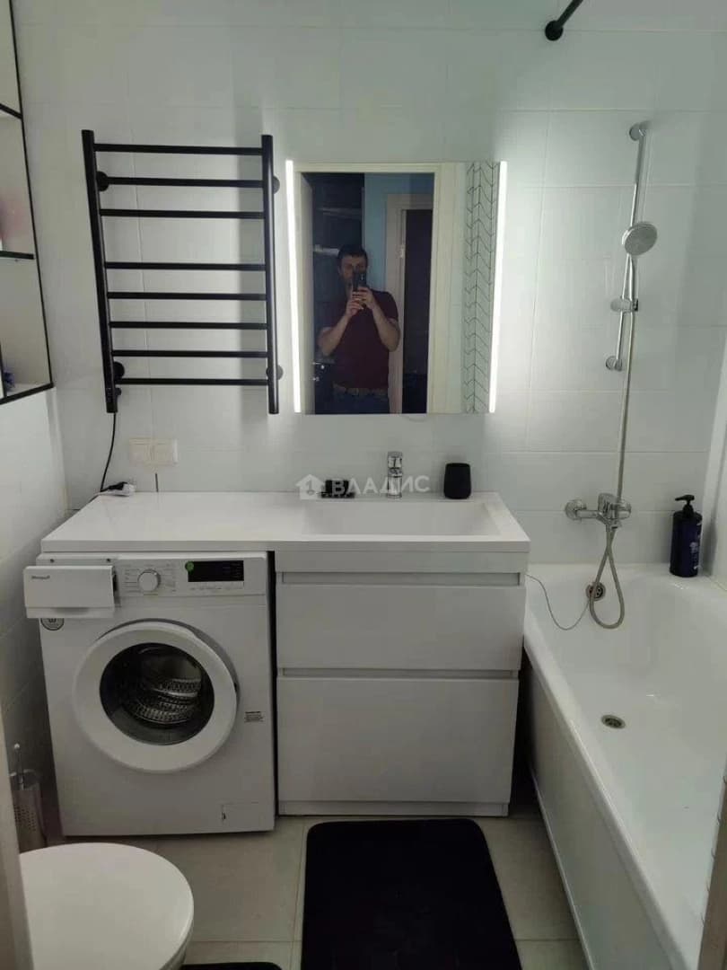 Photo 10