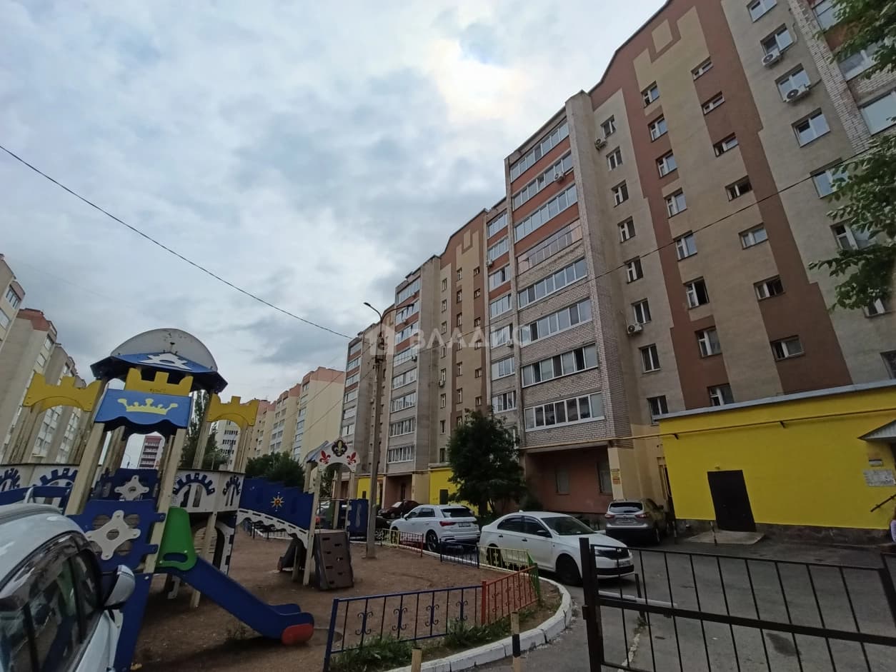 Photo 10
