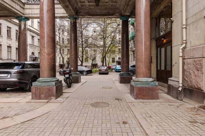 Купить квартиру на вторичке на улице Белоостровская в Санкт-Петербурге. Вариант № 2172388, 0, площадь - квм, цена 36000000 рублей