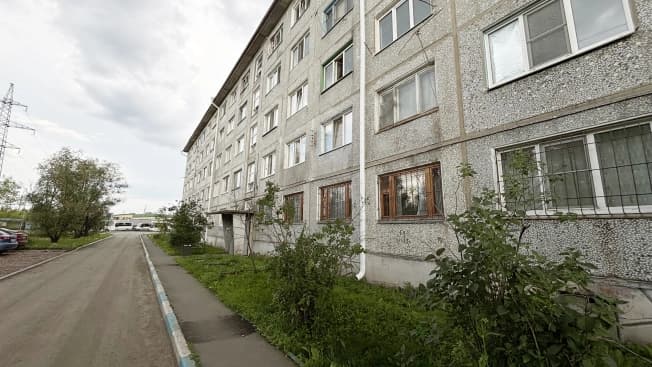 Купить пятикомнатную квартиру до 8 млн в Омской области. Вариант № 2271212, 0, площадь - квм, цена 1150000 рублей