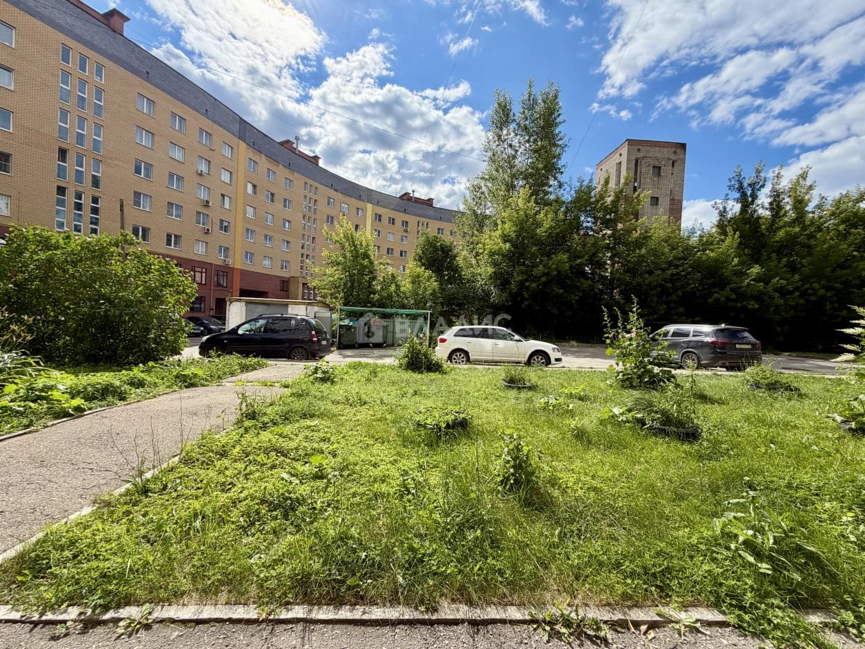 Photo 8