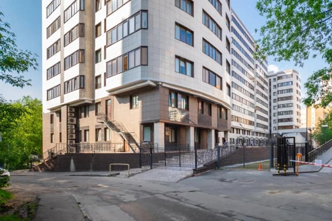 Купить трехкомнатную квартиру в Микрорайоне 16А, район Чертаново Южное в Москве. Вариант № 2309196, 1, площадь - квм, цена 150000000 рублей