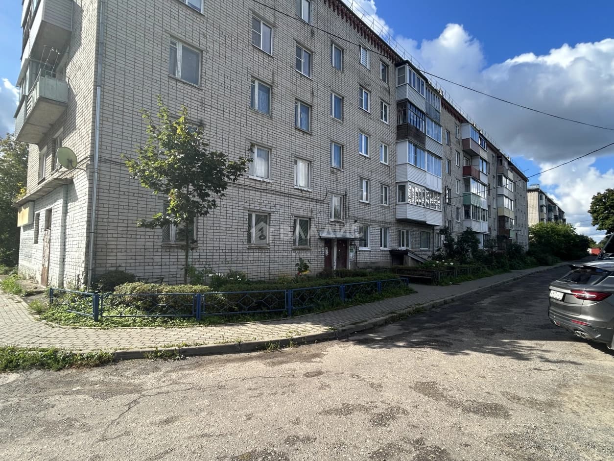 Photo 1