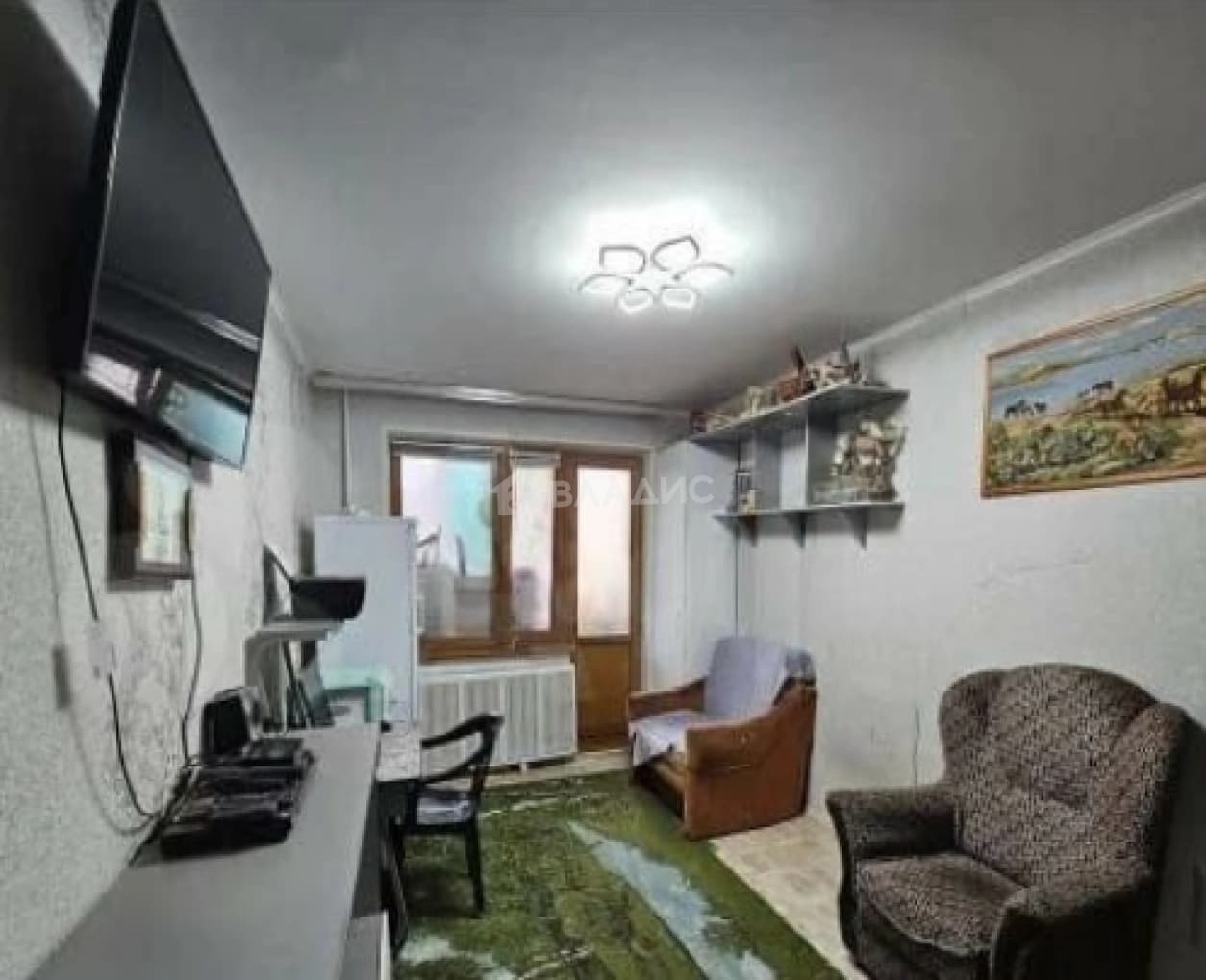 Photo 8