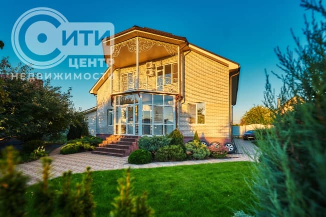 Купить пятикомнатную квартиру с балконом в Воронеже. Вариант № 2019285, 0, площадь - квм, цена 31000000 рублей