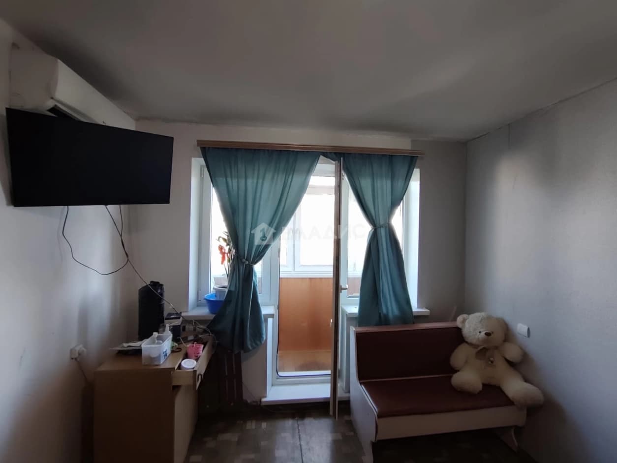 Photo 8