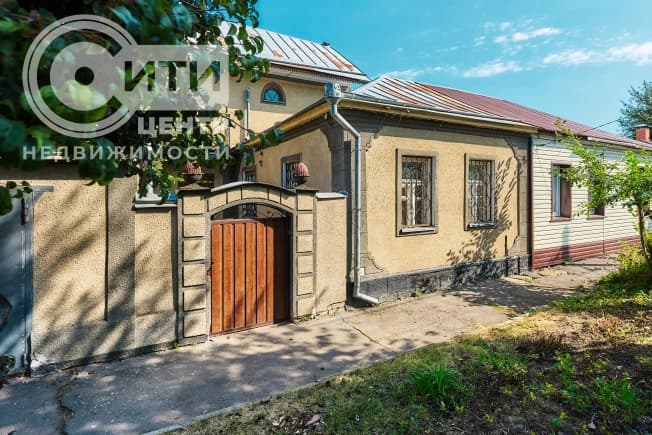 Купить часть дома с ремонтом в Воронеже. Вариант № 2346384, 0, площадь - квм, цена 13000000 рублей
