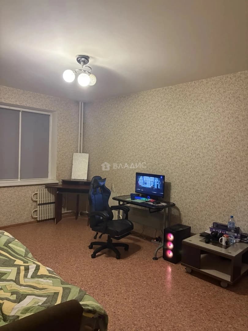 Photo 10