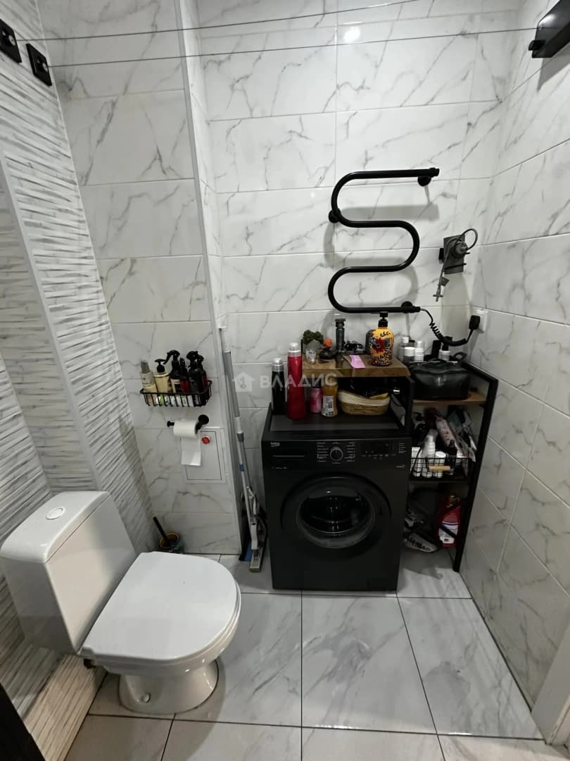 Photo 10