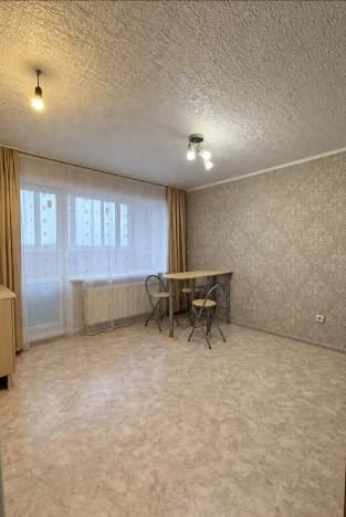 Купить студию с ремонтом на улице Дивногорская в Новосибирске. Вариант № 2407738, 1, площадь - квм, цена 3500000 рублей
