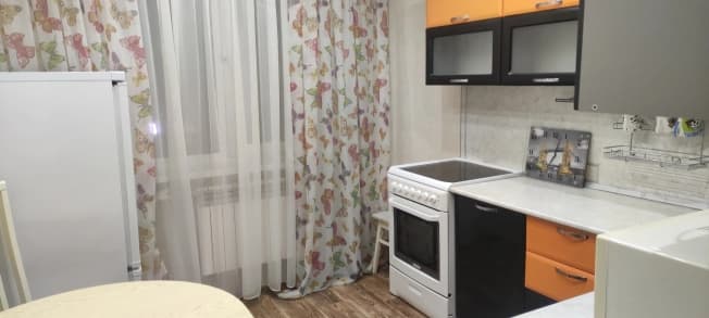 Снять трехкомнатную квартиру на улице Радищева в Тобольске. Вариант № 905570, 1, площадь - квм, цена 45000 рублей