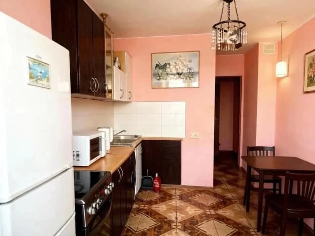 Купить двухкомнатную квартиру на улице Королёва в Новосибирске. Вариант № 2211596, 1, площадь - квм, цена 5800000 рублей
