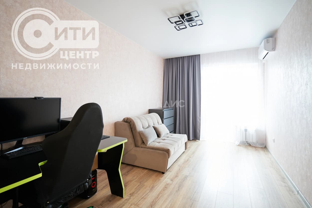 Photo 12