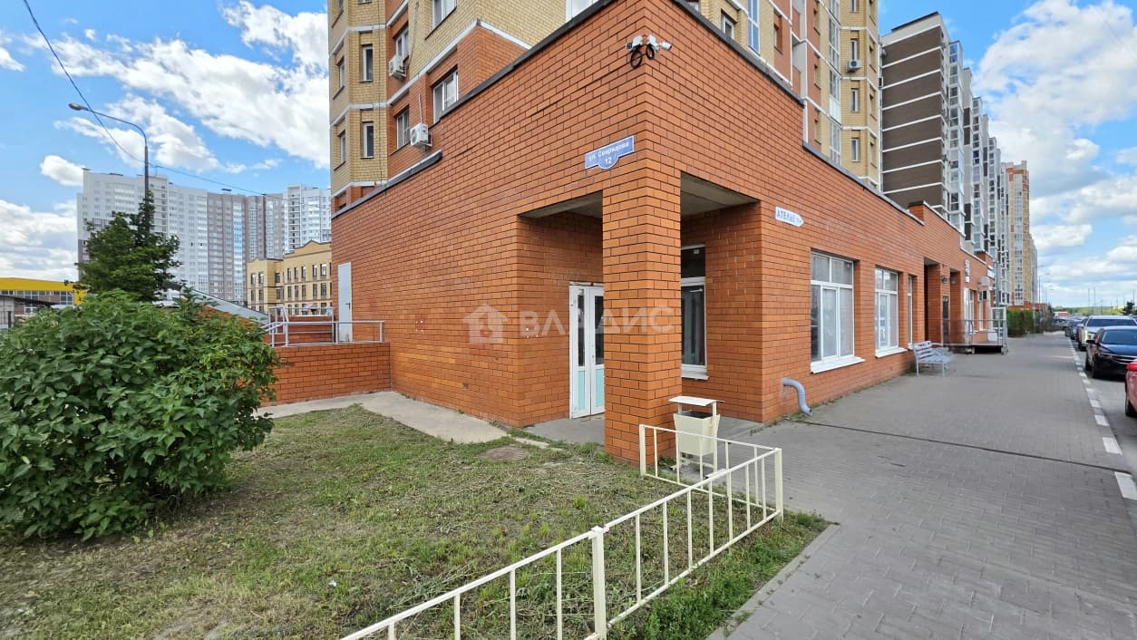 Photo 33