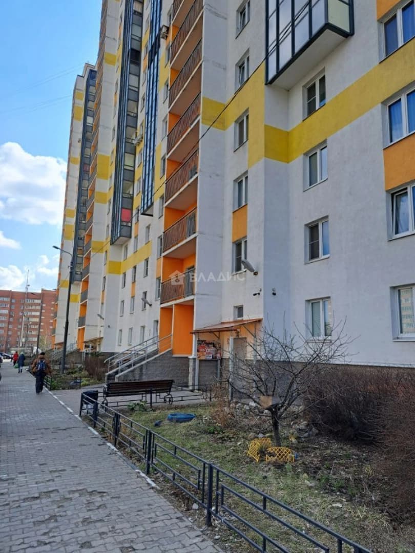 Photo 10