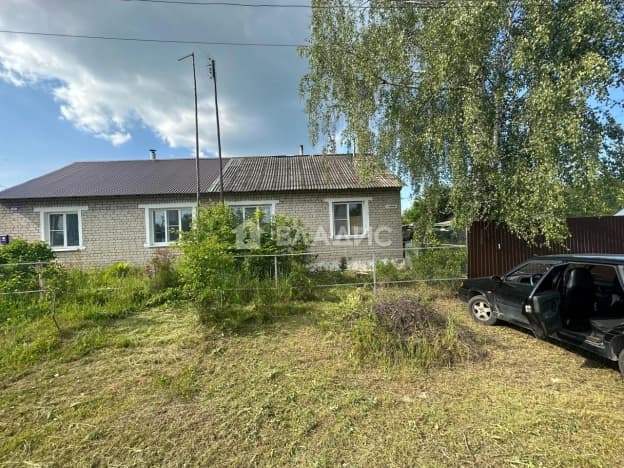 Купить часть дома в селе Омутское в Суздальском районе на улице Центральная , село Омутское в Владимирской области. Вариант № 2340205, 1, площадь - квм, цена 670000 рублей