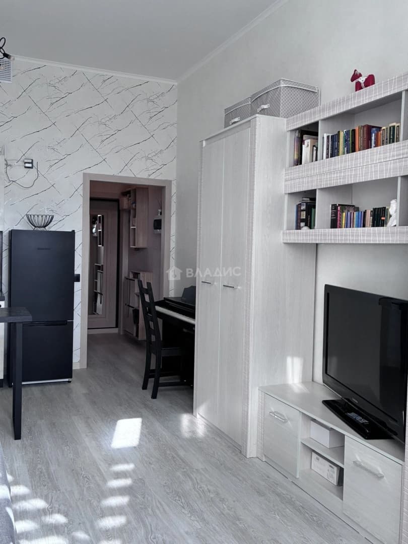 Photo 10